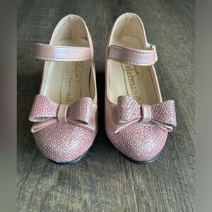 NEW Pink Bow toddler girl Shoes size 7